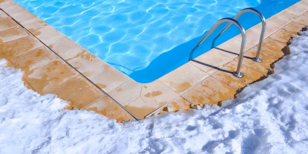 Pool care in summer vs winter pool cleanliness solution